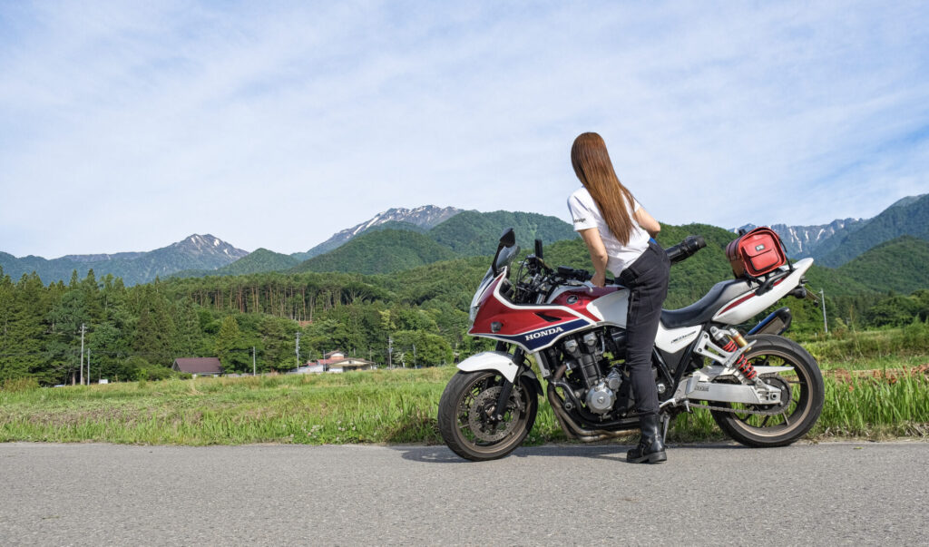 大町市から望む北アルプスの山並み