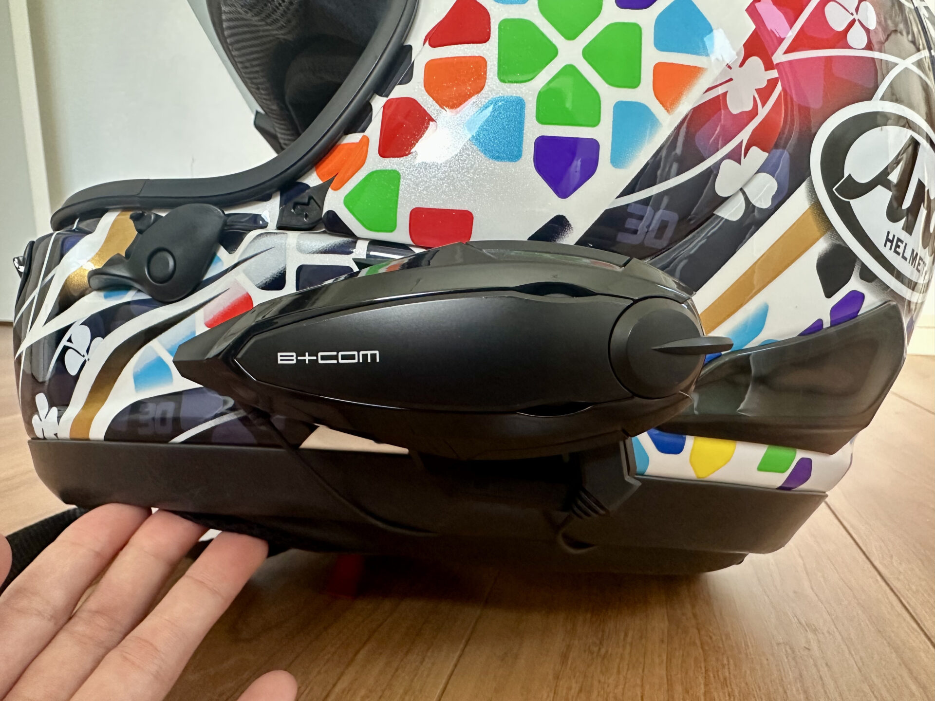 ヘルメットに装着したB+COM SB6XR