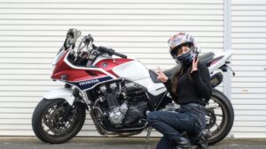 【初心者がバイクブーツを選ぶ3つの基準】足首保護が命！ のアイキャッチ画像
