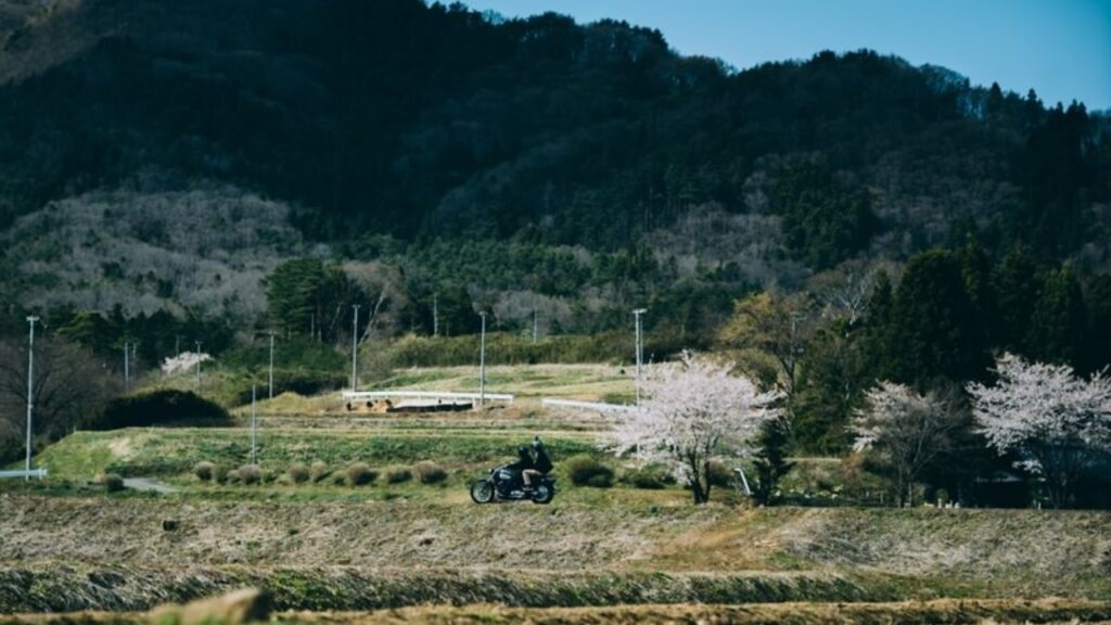 北海道ツーリング旅行のバイク選び：選び方のコツとリアルな口コミの大切さ のアイキャッチ画像